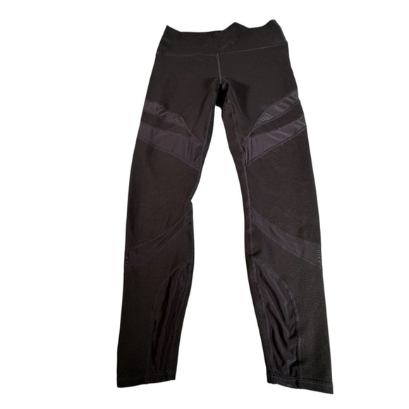 Fabletics Black PowerHold Leggings Size M Medium Mesh Panels High Rise - Picture 1 of 12